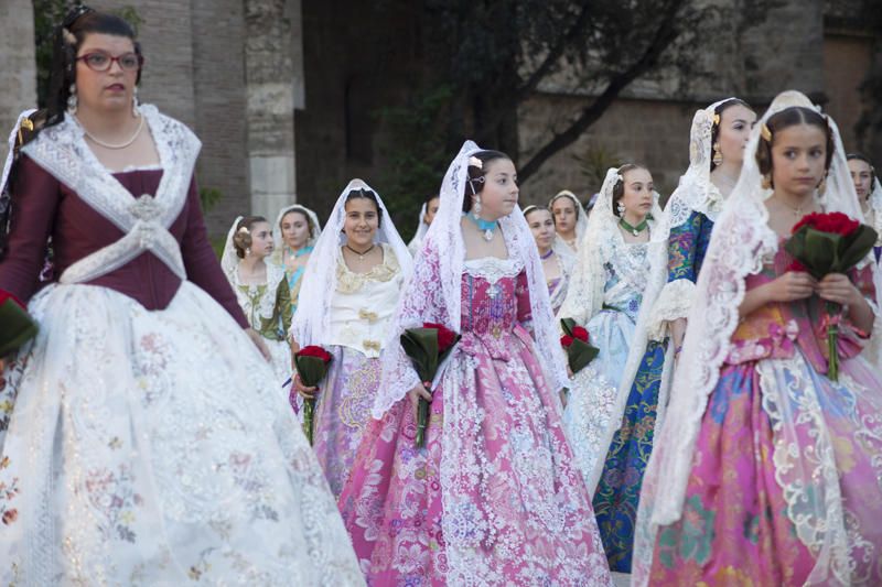 Comisiones falleras que han desfilado hasta las 18:00 horas.