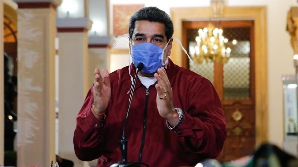 El presidente venezolano, Nicolás Maduro, protegido con una mascarilla.