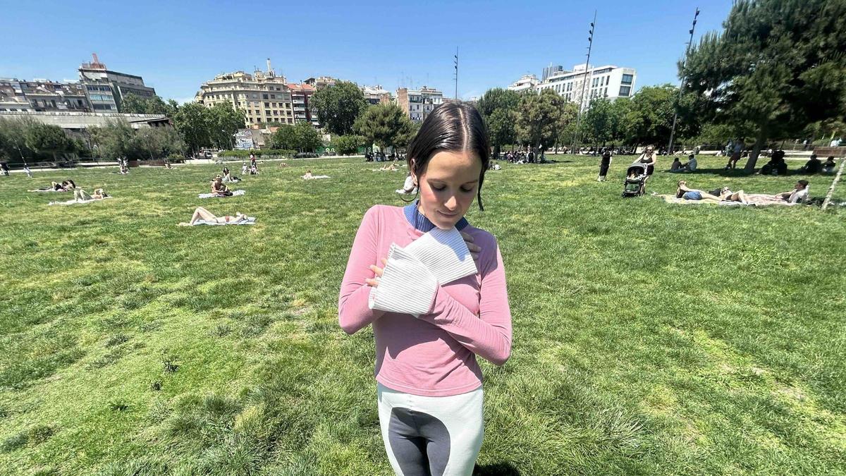 Carlota Flâneur en la Clariana del parque de las Glòries