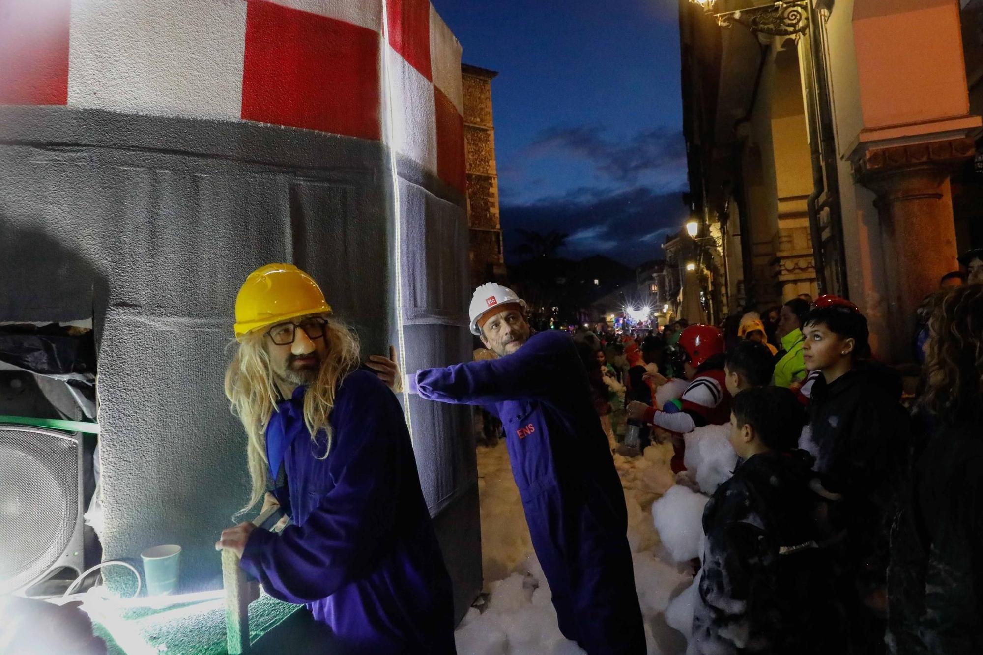 EN IMÁGENES: Así fue el multitudinario Descenso de Galiana en Avilés