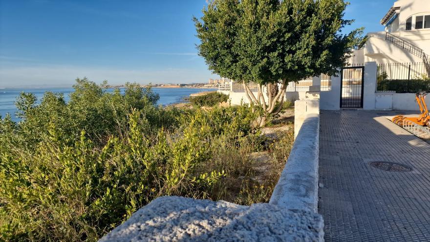 Costas autoriza que se reabra el paso entre Aguamarina y La Caleta en Cabo Roig