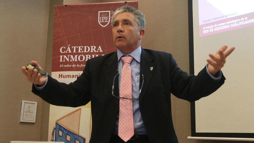 José Antonio Pérez, director de la Cátedra Inmobiliaria del IPE, presentó ayer el Pulsímetro.