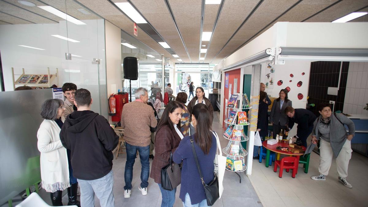 Algemesí reubica su biblioteca en el mercado municipal.