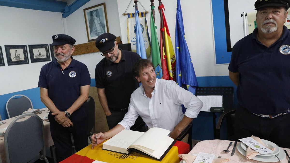 Salinas. Entrega de la Manzana Buena Mesa de la Mar. Casa Ataúlfo