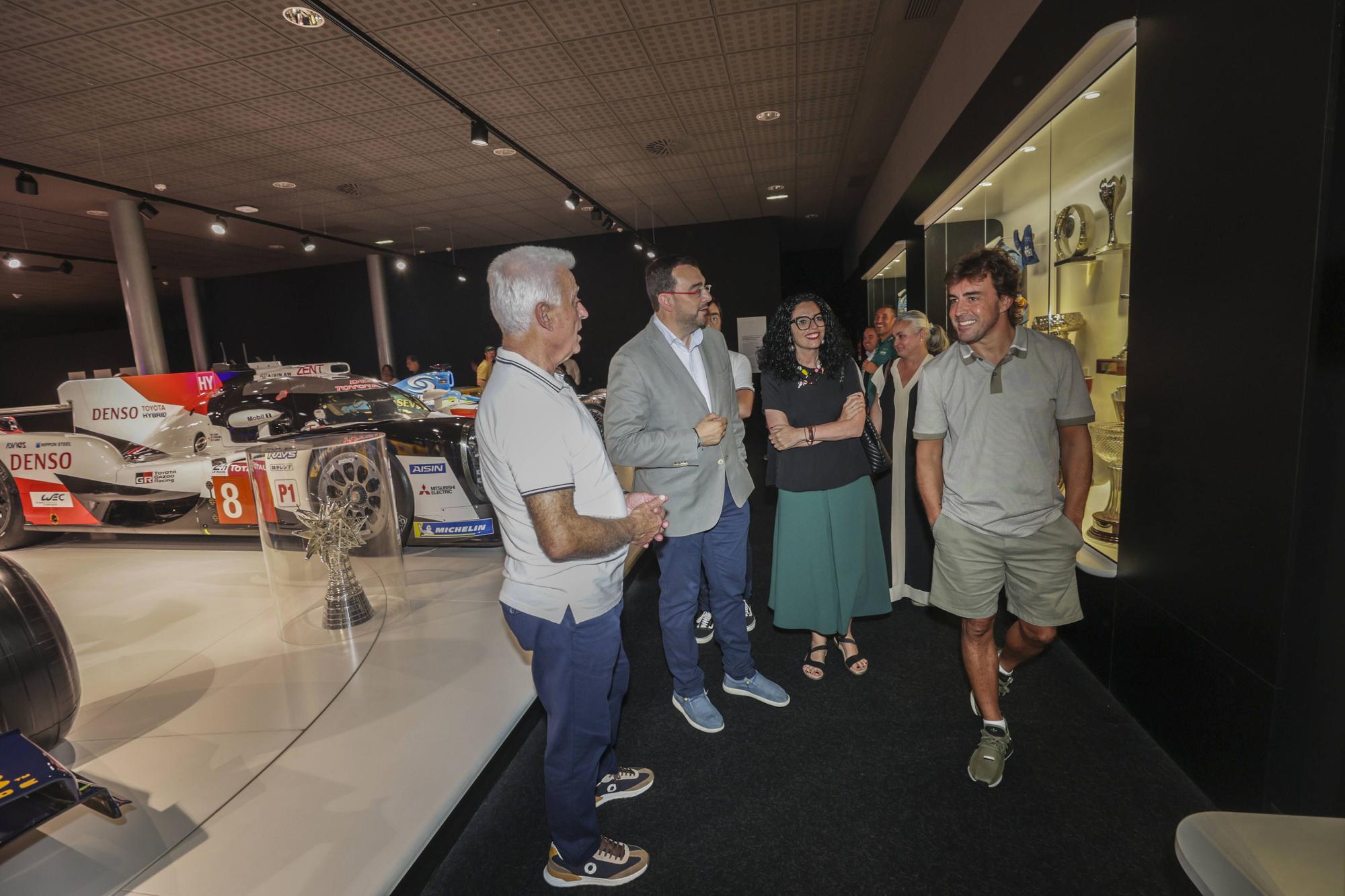 El presidente del Principado visita el Museo y Circuito Fernando Alonso.