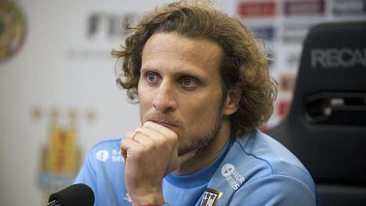 Diego Forlán elogia a Mourinho