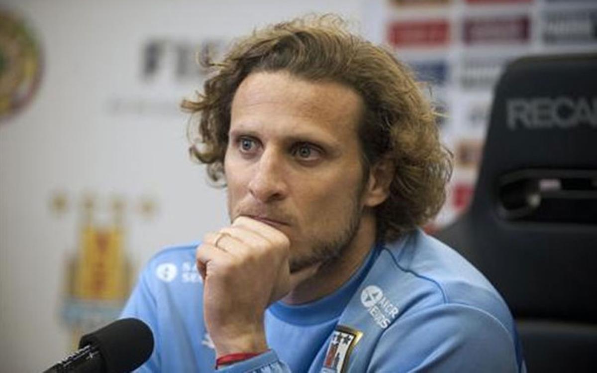 Diego Forlán elogia a Mourinho