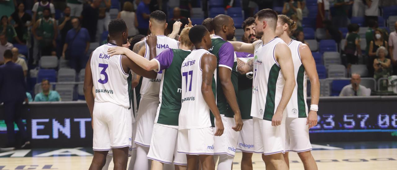 El Unicaja, tras su victoria este viernes frente al Heroes Den Bosch en el primer partido en el Martín Carpena.