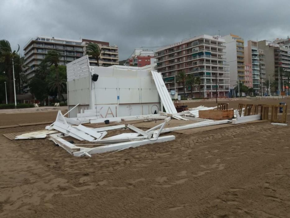 La terraza Kai Lío, una de las más concurridas por el Medusa, tras ser derribada por el viento.