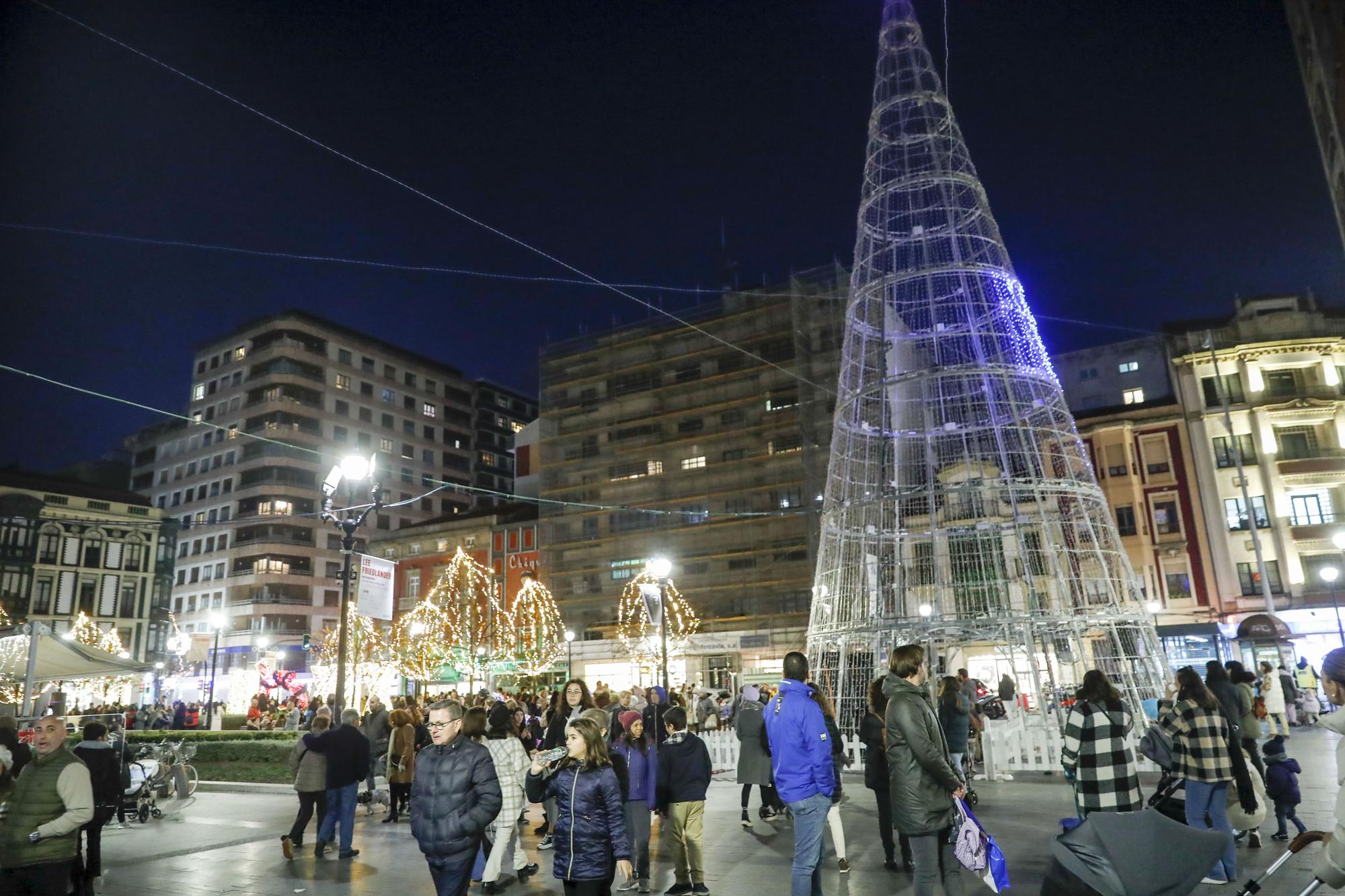 Encendido de las luces navideñas en Gijón