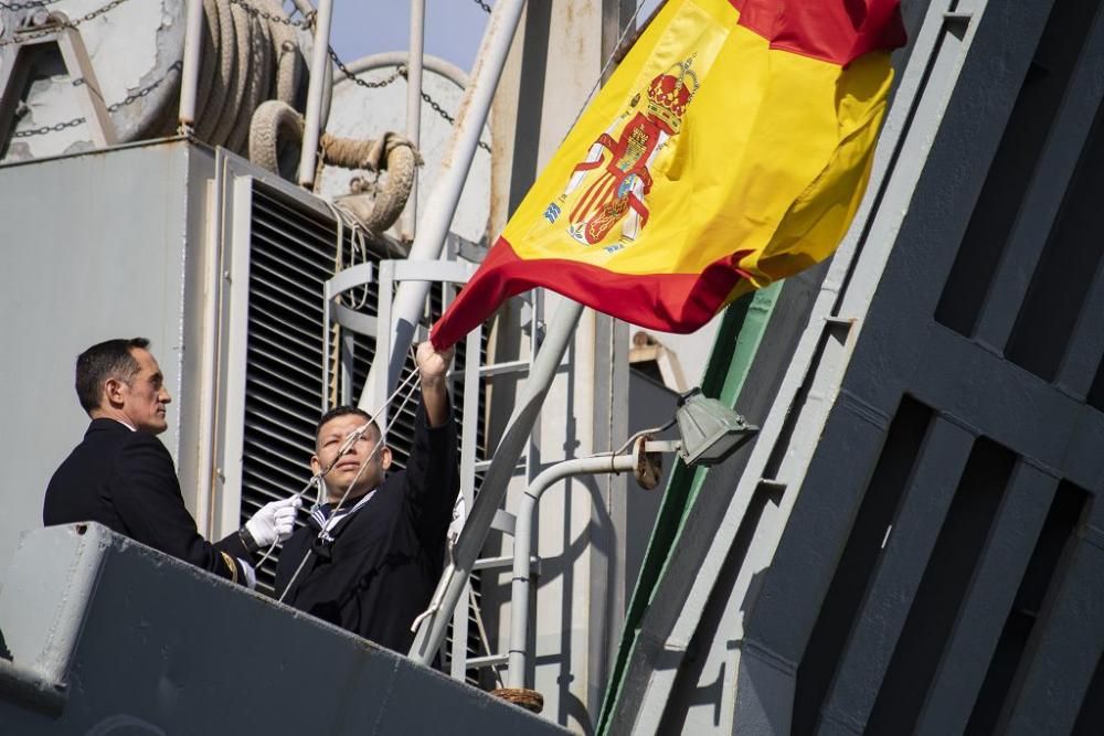 La Armada da de baja el buque El Camino Español