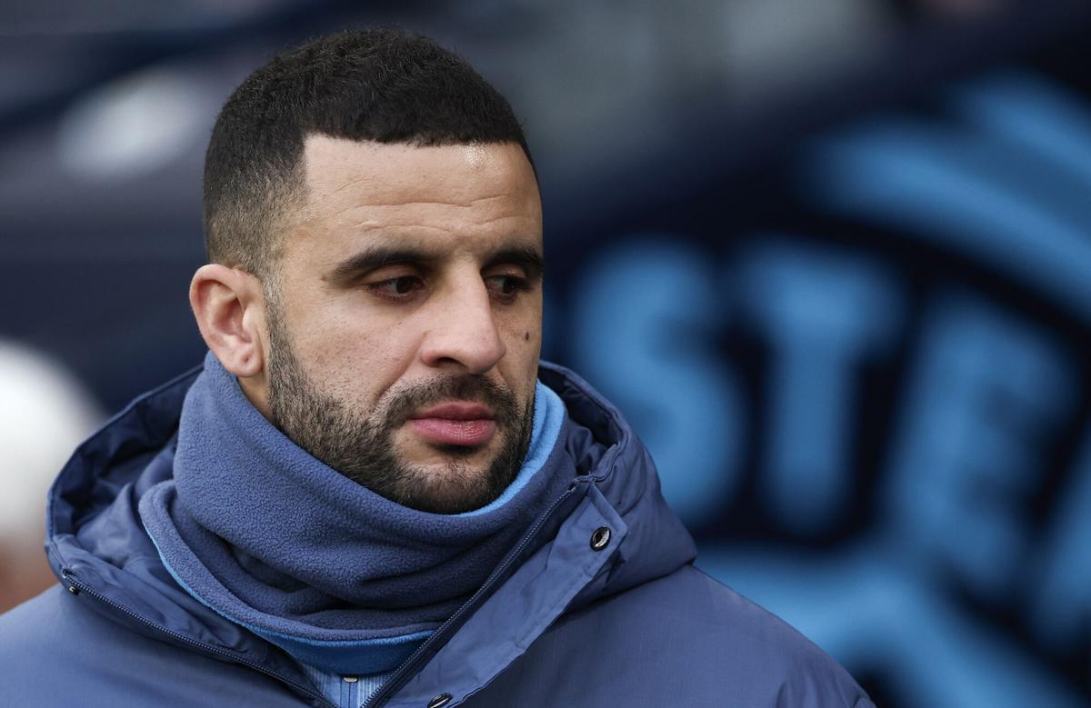 Manchester (United Kingdom), 03/01/2025.- Kyle Walker of Manchester City reacts ahead of the English Premier League match between Manchester City and West Ham United, in Manchester, Britain, 04 January 2025. (Reino Unido) EFE/EPA/ADAM VAUGHAN EDITORIAL USE ONLY. No use with unauthorized audio, video, data, fixture lists, club/league logos, 'live' services or NFTs. Online in-match use limited to 120 images, no video emulation. No use in betting, games or single club/league/player publications