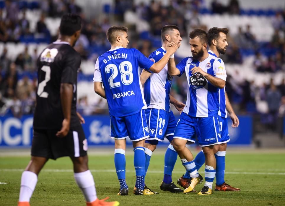 El Dépor golea al Corinthians en Riazor