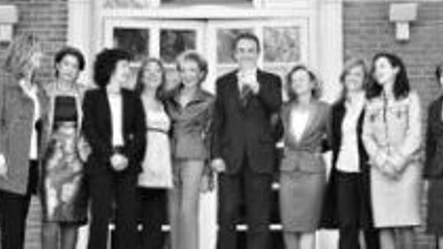 Foto de familia del Gobierno más femenino