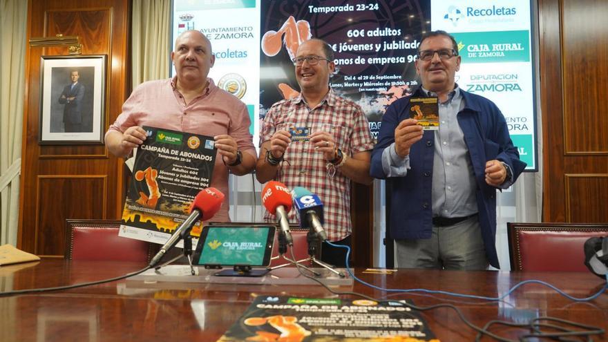 Participantes en el acto de presentación de la campaña de socios. | José Luis Fernández