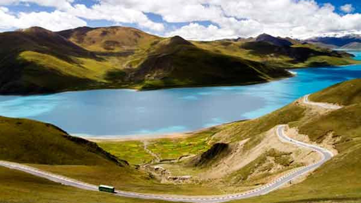 De Lhasa a Katmandú, la carretera del techo del mundo