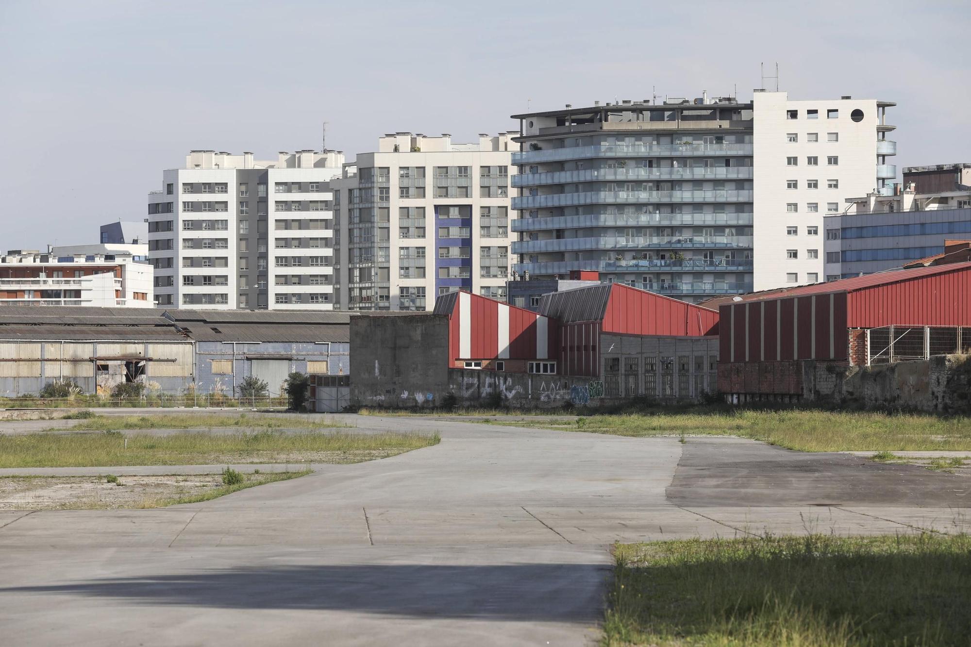 Del pasado al presente: una vista al Oeste de Gijón en imágenes