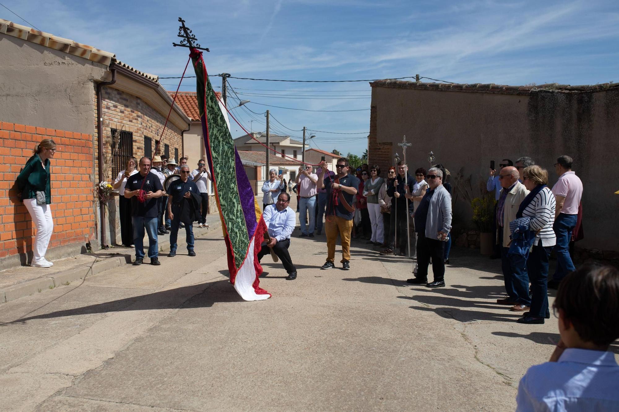 GALERÍA | Histórico traslado de la Virgen del Templo en Pajares de la Lampreana