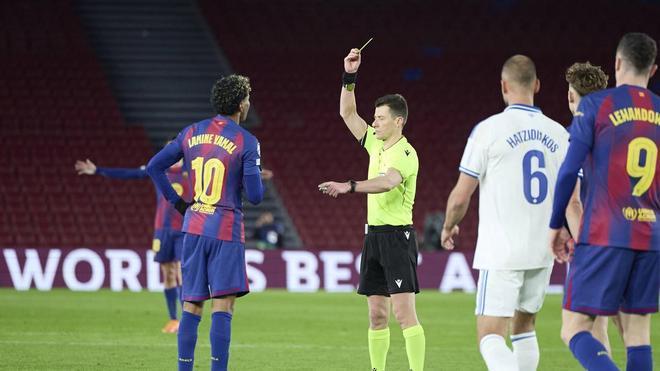 Lamine Yamal vio la última tarjeta amarilla en Champions League frente al Copenhague