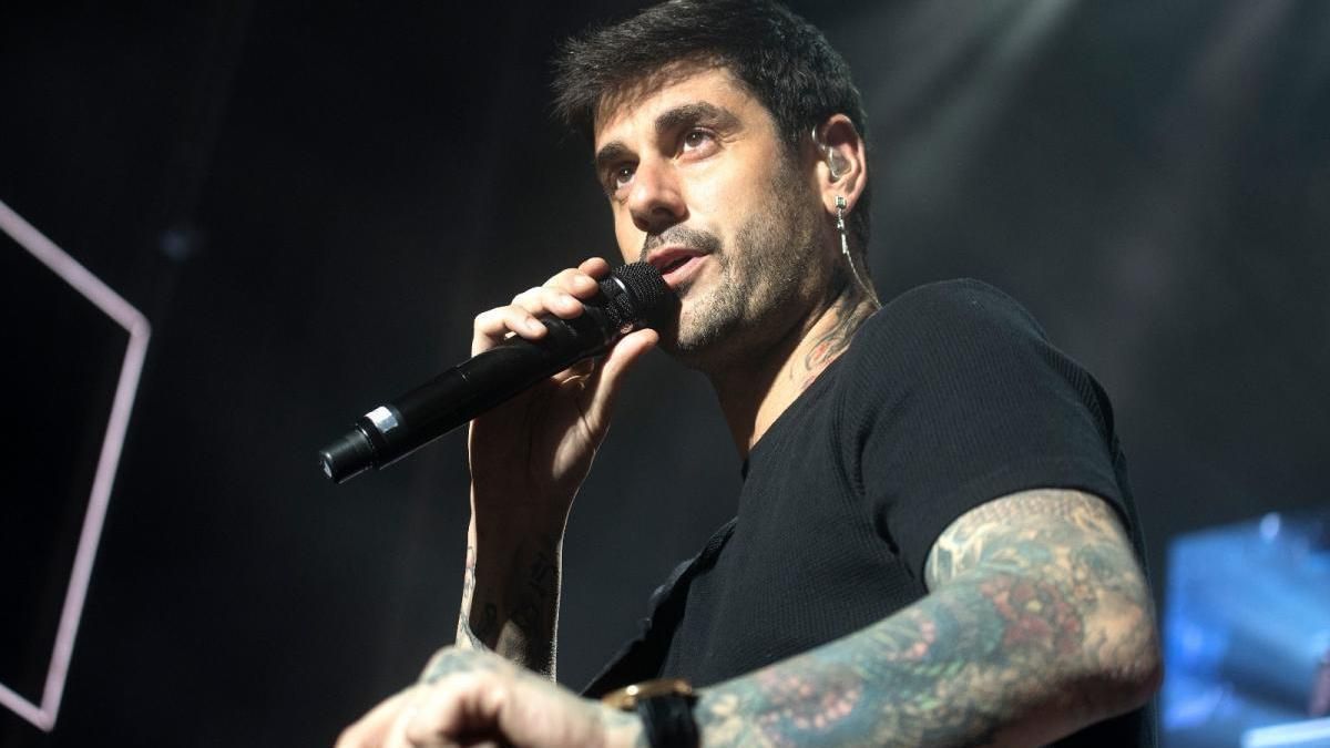 El cantante asturiano Melendi, durante una actuación.