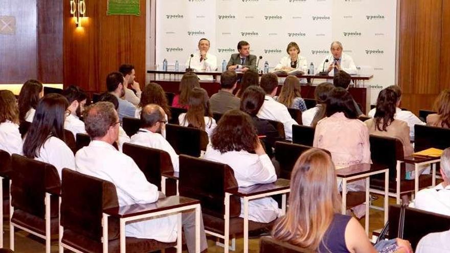 Acto de bienvenida de residentes, celebrado ayer en Povisa. // FdV