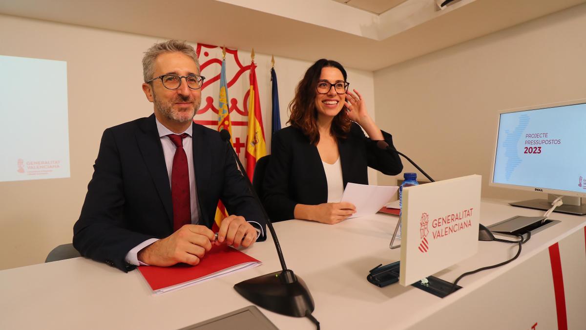 El conseller Arcadi España y la vicepresidenta Aitana Mas