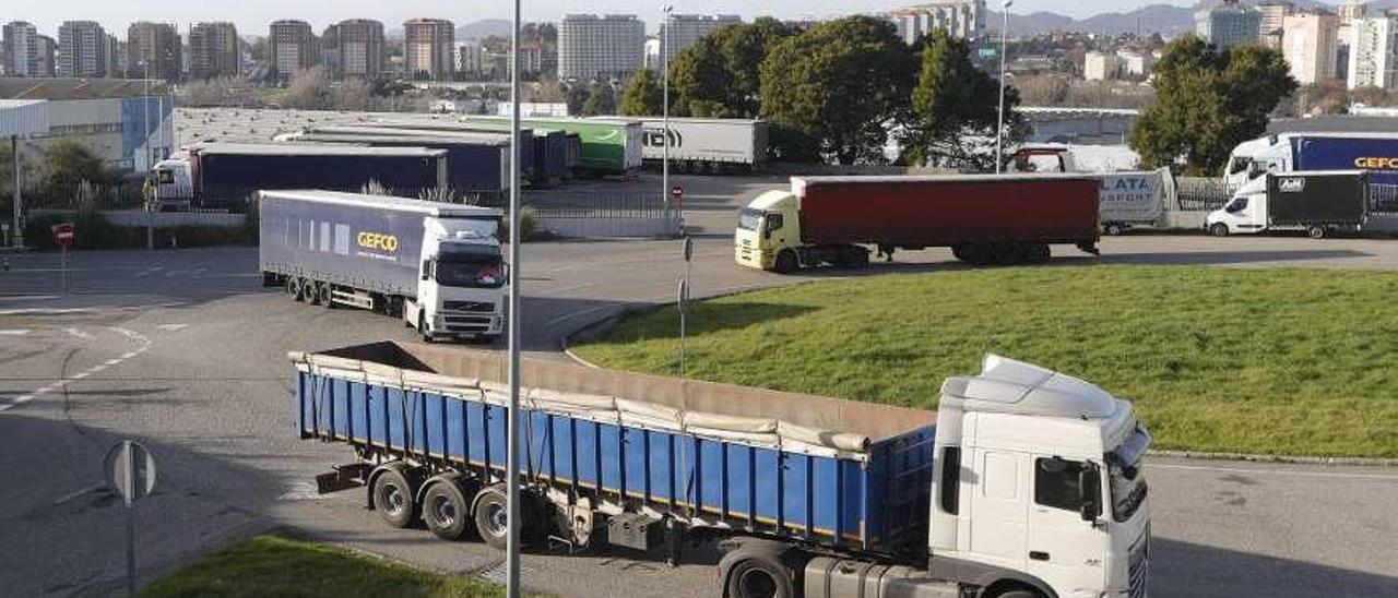 El proyecto busca maximizar cargas y minimizar los transportes entre fábricas. // Ricardo Grobas