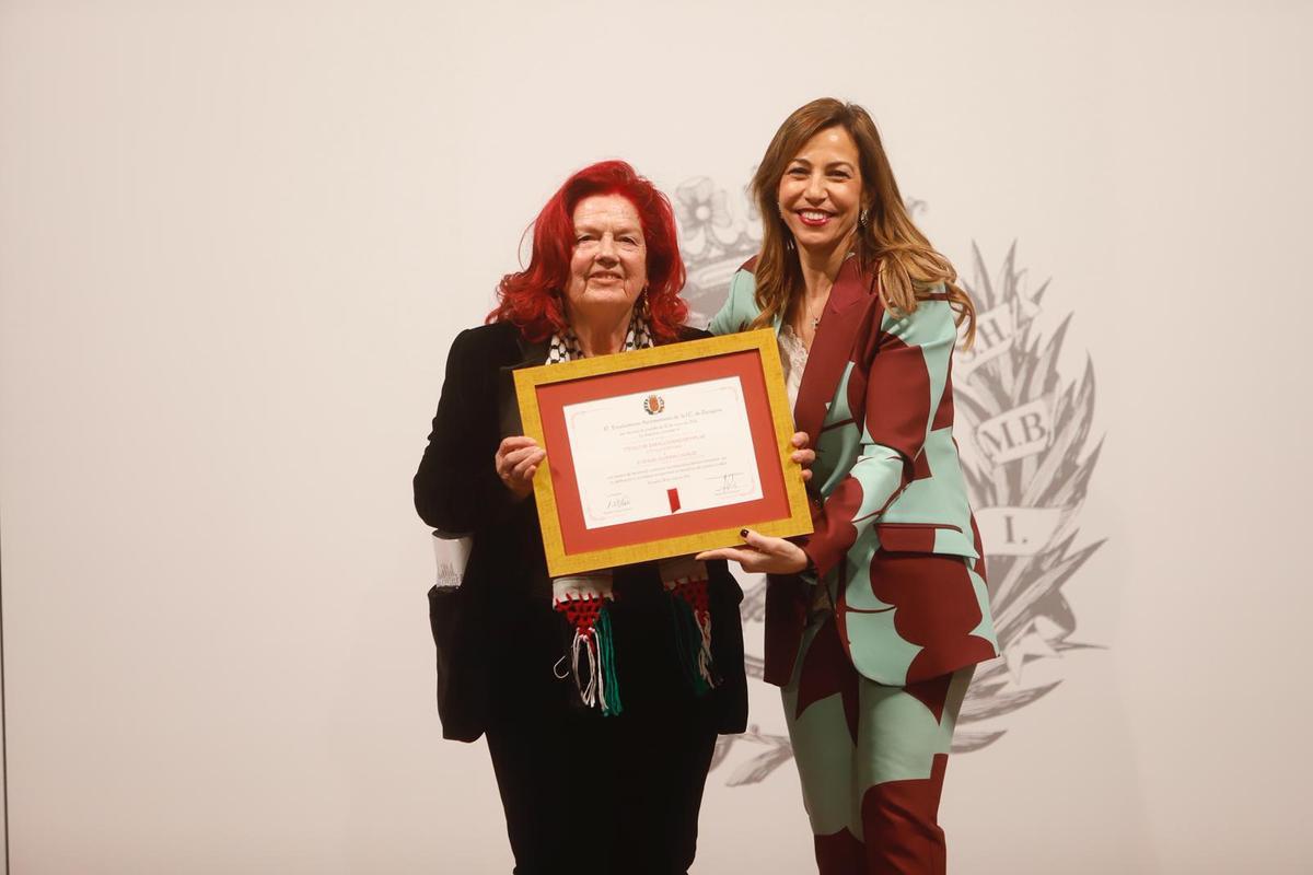 En imágenes I Entrega del título 'Zaragozano y Zaragozana Ejemplar' a nueve vecinos de la ciudad