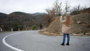 A la hroa de reclamar es importante recoger pruebas, como fotografías del estado de la carretera.