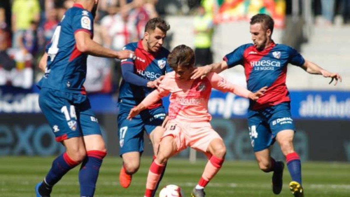 Riqui Puig es uno de los canteranos que el FC Barcelona ha presentado en Huesca