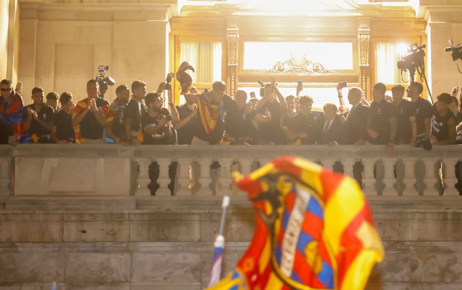 Todas las fotos de la rúa del Levante UD por su ascenso a Primera División