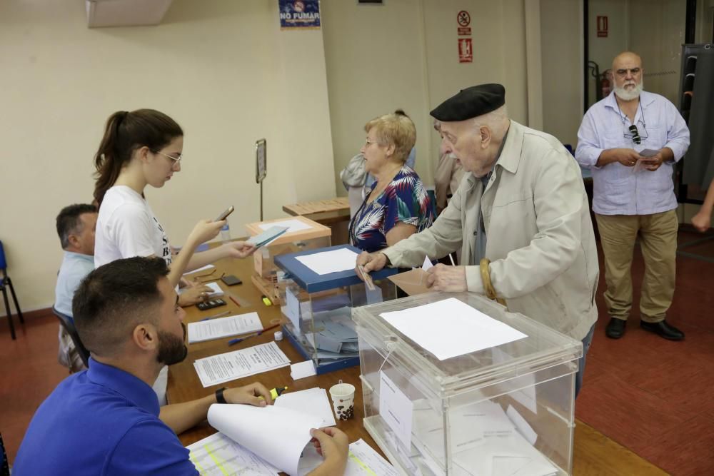 Las imágenes que nos dejan las elecciones autonómicas, europeas y municipales en la Región de Murcia