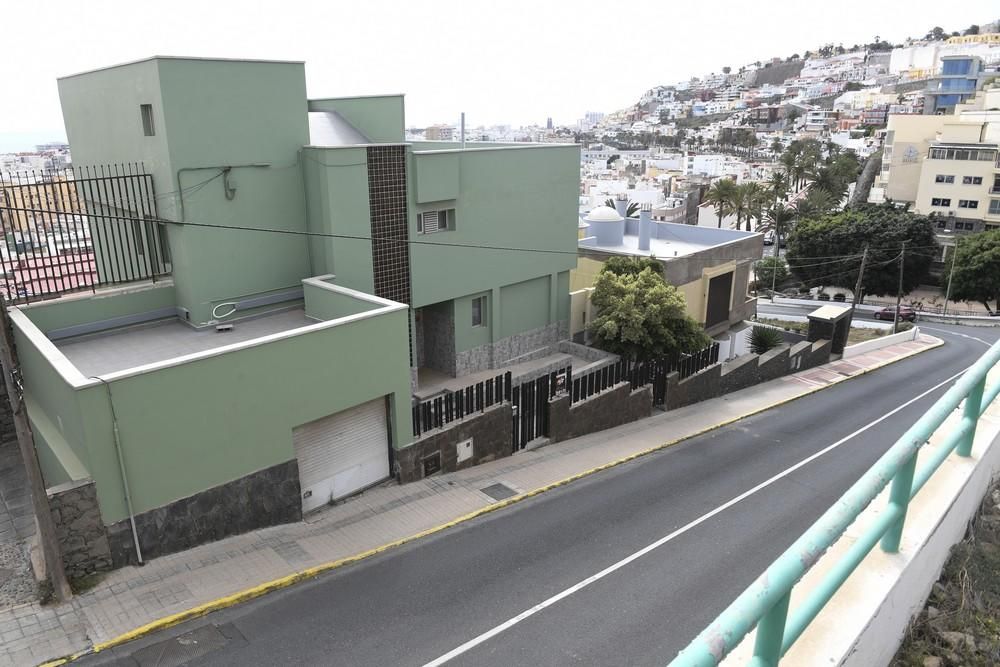 Casa en venta por el Colegio de Enfermería.