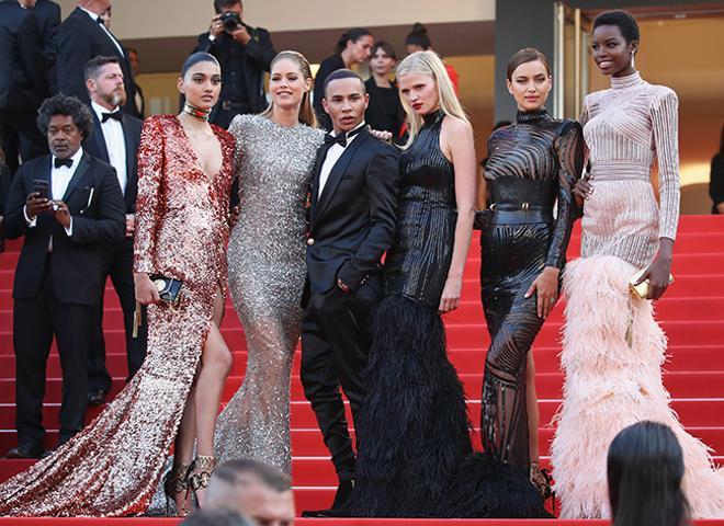 Doutzen Kroes, Olivier Rousteing, Lara Stone, Irina Shayk y Maria Borges en Cannes