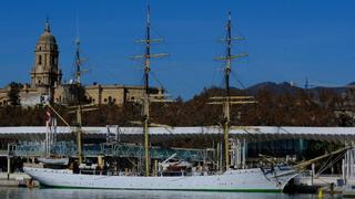 Atraca en Málaga el buque escuela ‘Danmark’, uno de los veleros de instrucción naval más antiguos