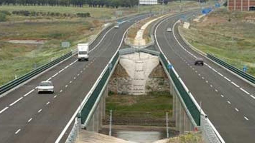 El plan de infraestructuras viarias pasa el trámite ambiental pero la crisis lo retrasa