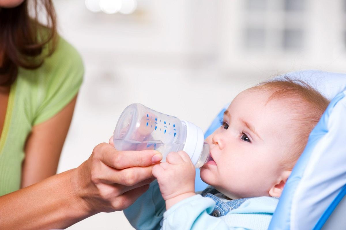 La deshidratación es una complicación muy frecuente en pediatría