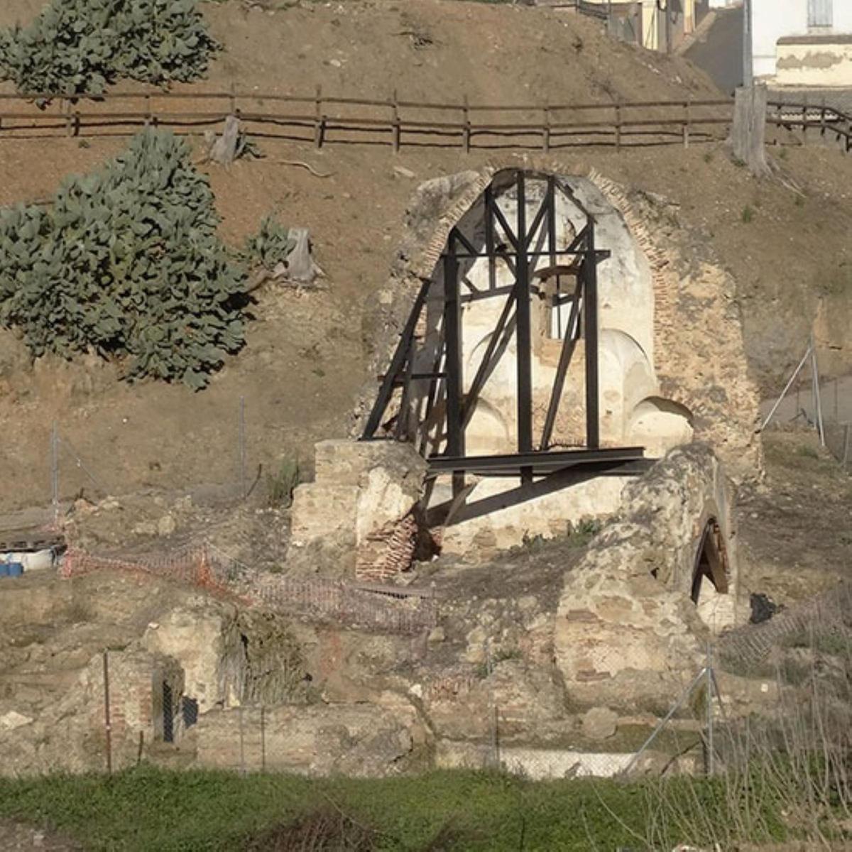 Lobón, una joya pacense elevada sobre el Guadiana donde la historia y el paisaje se dan la mano.