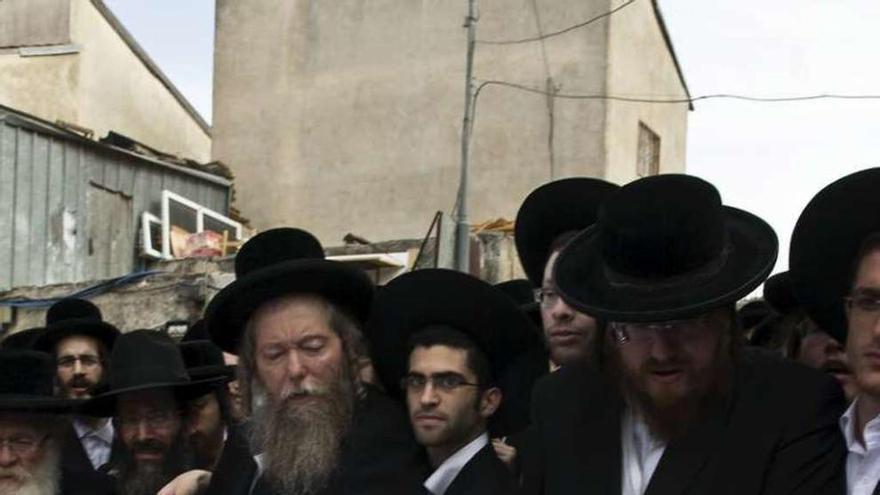 Funeral en Jerusalén de uno de los 3 judíos asesinados ayer. // Reuters