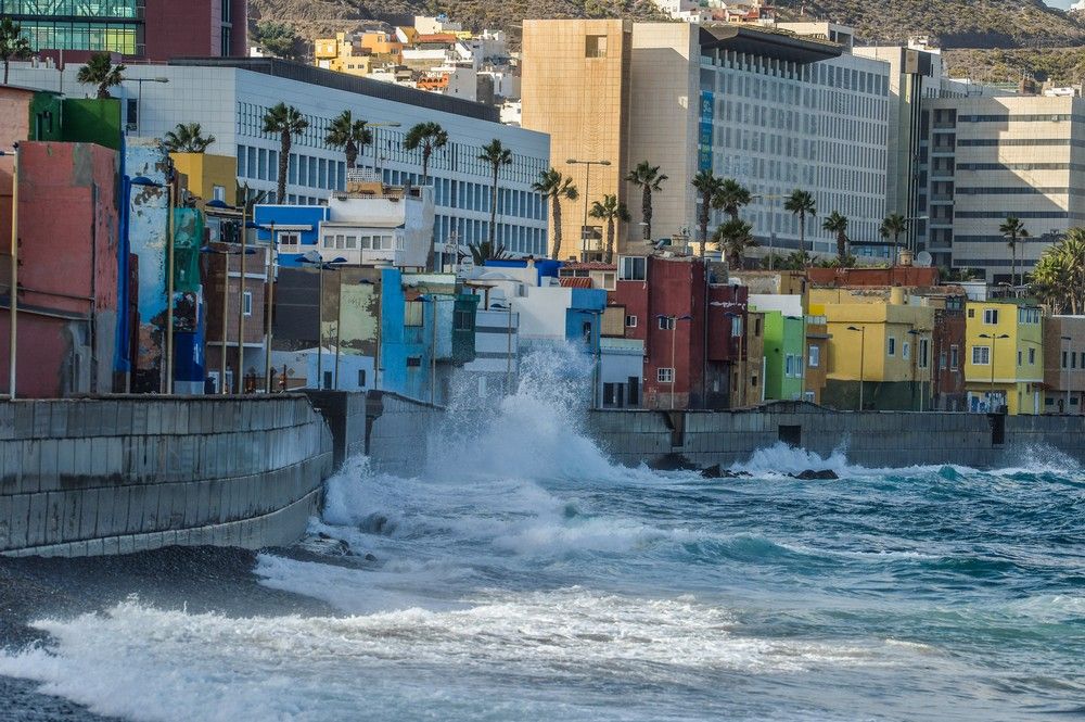 Oleaje en Las Canteras