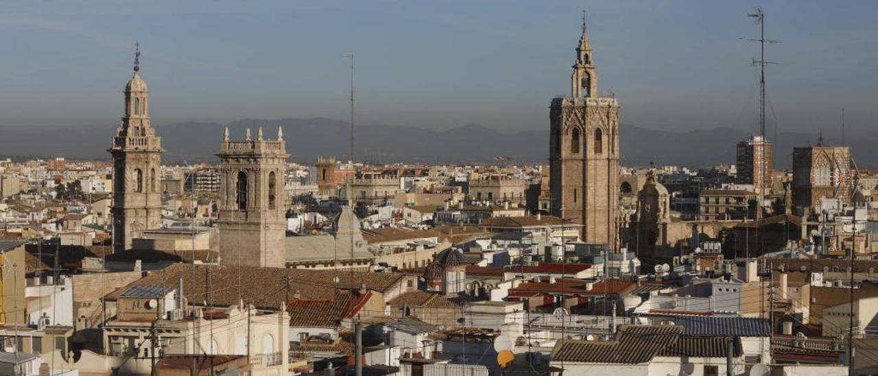 Ciutat Vella podría ser el distrito con más edificios fuera de la red de saneamiento.