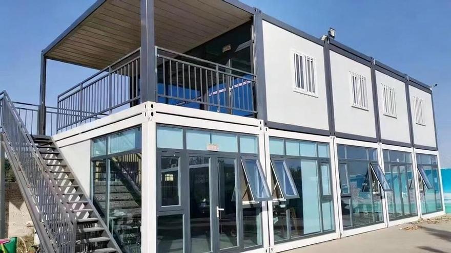Una casa prefabricada de dos pisos por 14.000 euros: la alternativa que empieza a ganar terreno a la vivienda tradicional