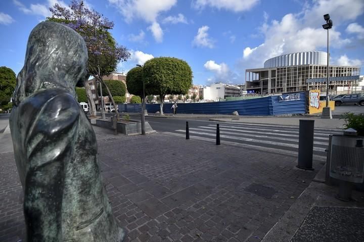 EDIFICIO A MEDIO HACER DEL PALACIO DE ...