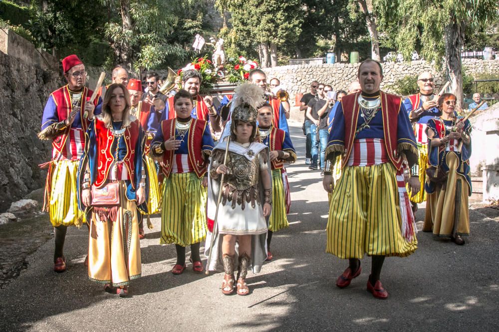 Fontilles vive los Moros y Cristianos de Alcoy