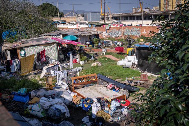 Barcelona ultima el desalojo del asentamiento de la antigua estación de la Sagrera