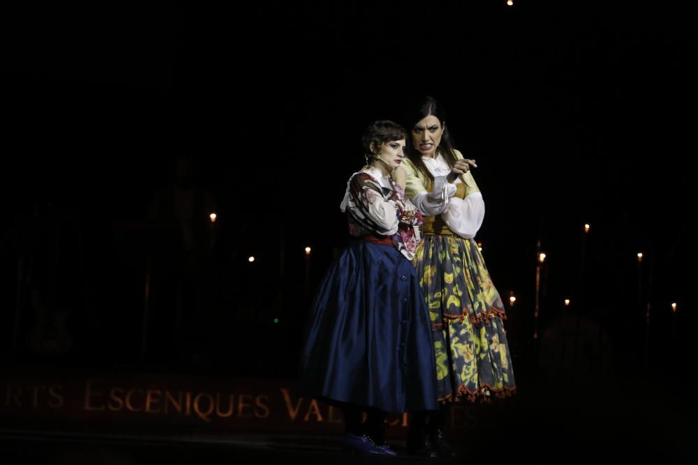 Las Artes Escénicas premian la danza de Sol Picó y Gustavo Ramírez y el circo de Escobedo