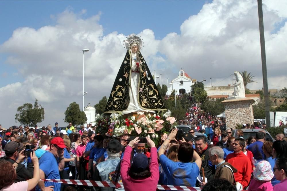 Subida de la Virgen de la Soledad al Calvario