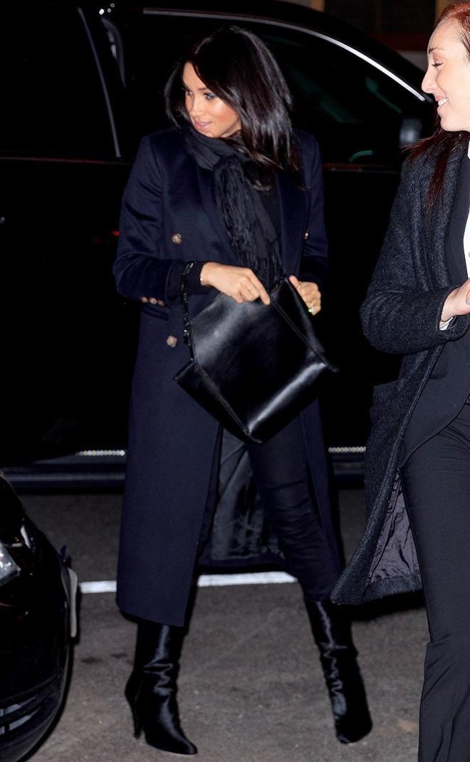 El look de Meghan Markle con abrigo de Victoria Beckham en Nueva York