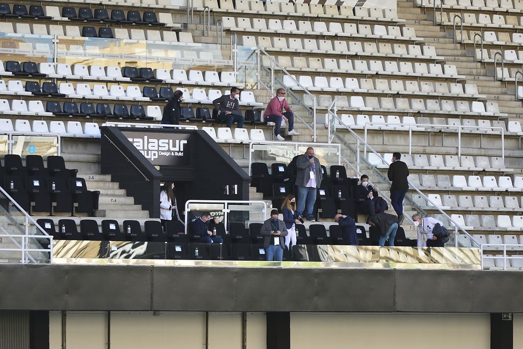 El Cartagena planta cara al Rayo Vallecano