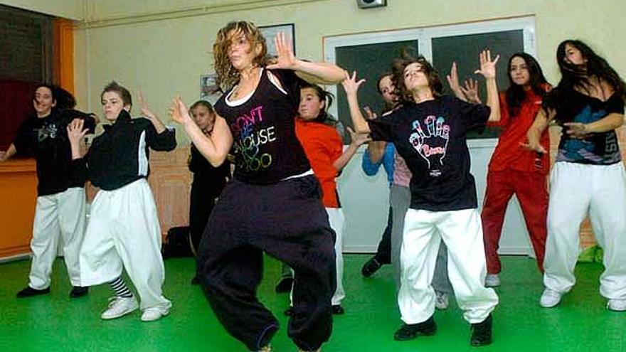 Una clase de hip hop.